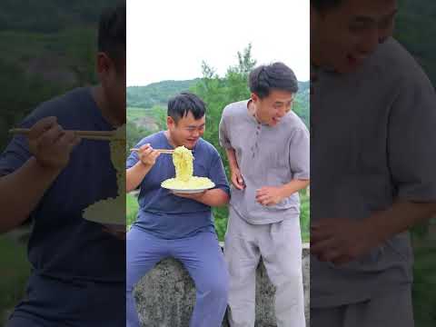 The noodles are standing on end！ #funny #food thumbnail