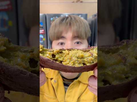 두바이쫀득쿠키 전자레인지에 돌려먹으면 더 맛있어질까요? thumbnail