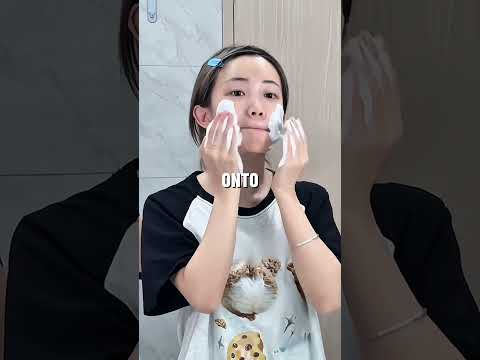 The Right Face Washing Method for Good Skin thumbnail