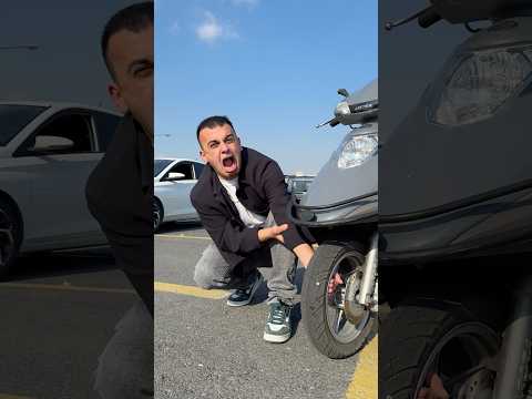 Elim Motosikletin Jantına Sıkıştı #shorts thumbnail