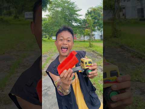 ini mobil truck untuk angkut barang, ini mobil untuk antar paket thumbnail