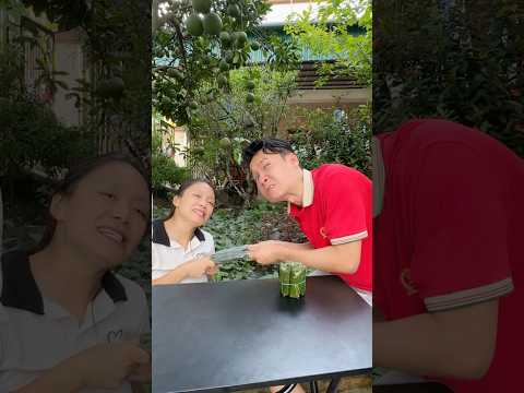 Buổi mukbang bất ổn | Trọng Sao Review #shorts thumbnail