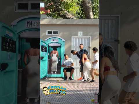 El baño 🚽 falso de papel / broma Divertida #viralvideo #funny #prank thumbnail