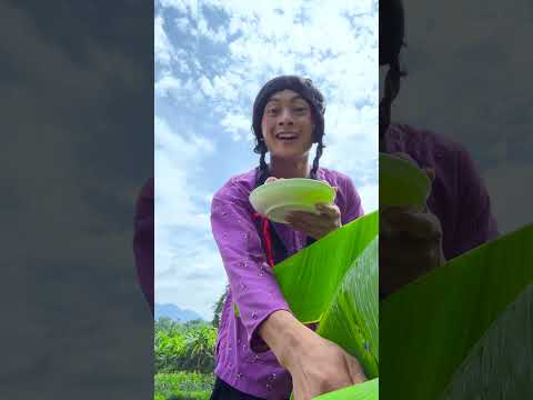I ate weird plums #shorts #funny #langlieu thumbnail