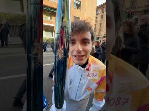 ED ECCO LA TORCIA OLIMPICA 🔥 thumbnail
