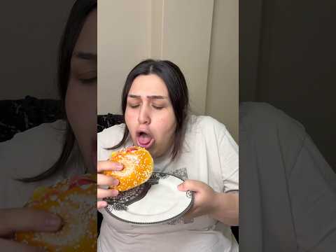 Ablamı kandırdım oyuncak hamburger verdim kustu????￼ #shortvideo thumbnail