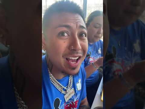 #funny #viral #comedy #food #foryou #mcdonalds #restaurant thumbnail