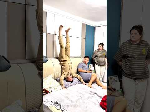 Cậu bé ngủ mơ bị rắn khổng lồ nuốt dọa Bố Mẹ sợ hết hồn #shorts #funny #haihuoc thumbnail