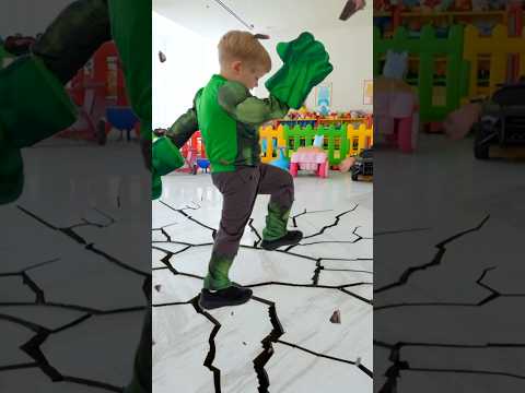 Oliver Becomes Hulk! 💪 thumbnail