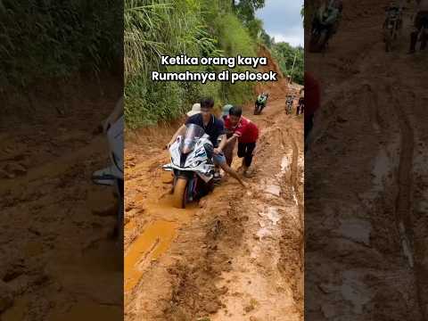 Akibat rumah di pelosok #automobile #motoroffroad #modifikasimotor #youtubeshorts thumbnail