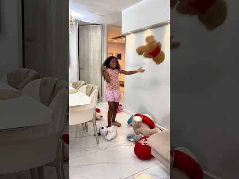 El peluche ? ? #viralshorts #comedy #humor thumbnail
