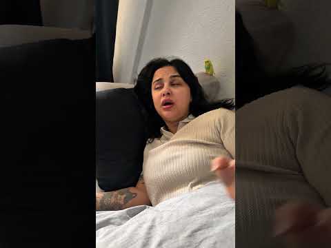 Kuş elimi ısırdı #sorts #sortsvideo #youtubeshorts #youtube thumbnail