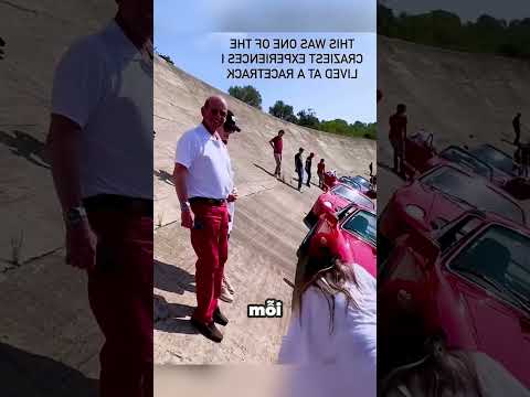 Đi bộ trên đường đua thumbnail