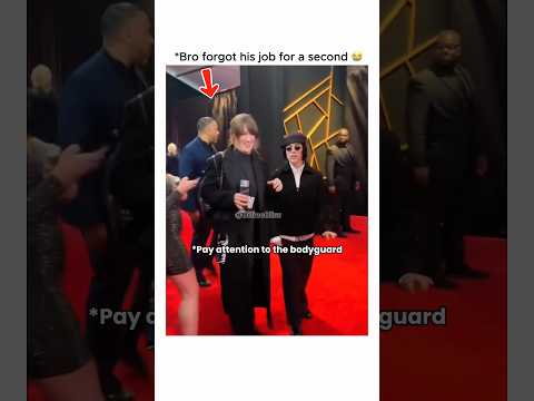 Billie Eilish’s bodyguard could NOT miss the homie handshake ?? #billieeilish thumbnail