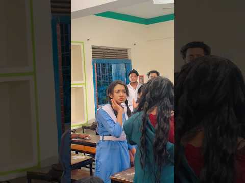 স্কুল ছাত্রীকে থাপ্পড় ? #prankking #schoolgang thumbnail