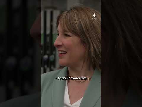 ‘Not very British’ - Chancellor responds to heckler thumbnail