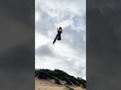 Girl flying crazy high with a kite! 😱🤯 thumbnail