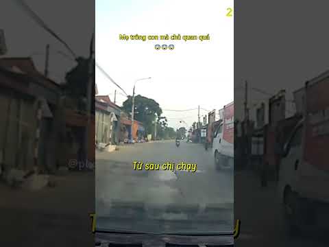Mẹ trông con mà chủ quan quá 😨 #antoangiaothong #shorts thumbnail