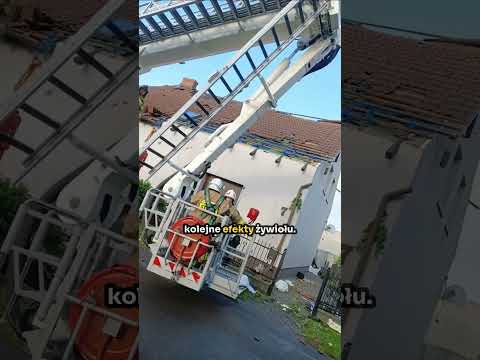 NAWAŁNICA ZNISZCZYŁA MIASTECZKO thumbnail