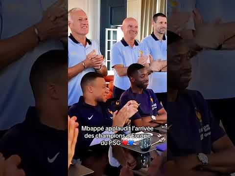 Mbappé applaudit l’arrivée des champions d’Europe du PSG ❤️💙#psg #kylianmbappé #fyp #equipedefrance thumbnail