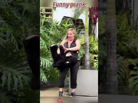 Funny prank😂#funny#prank#funnyprank#funnyvideos#funny thumbnail