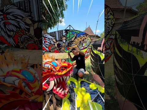 Udah musim layangan belum cuy #layangan #layangannaga #kite #kreatif #funny thumbnail