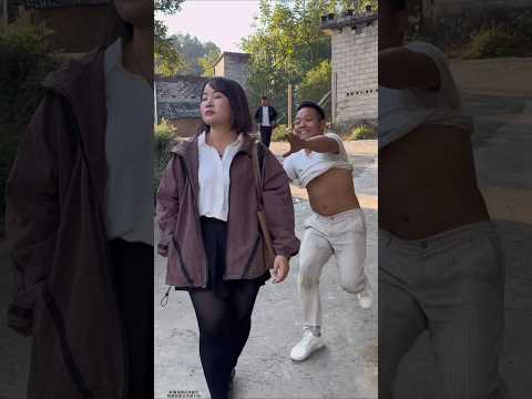 🗣️Bach gaya hota... agar Ramu Chacha na aate! 😂 (Bola toh katai bawal) #shorts #funny #comedy thumbnail