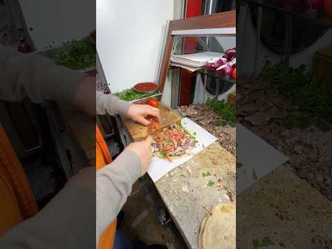 Kelle Söğüş Dürümü thumbnail