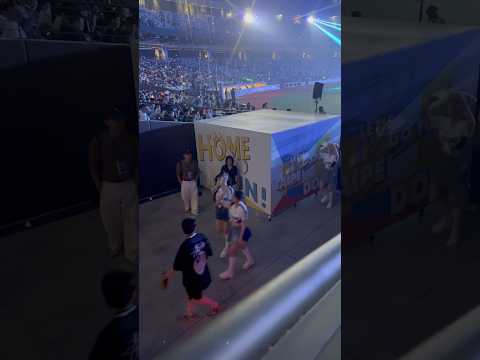 QWER太漂亮了吧 唱歌超好聽 #臺北大巨蛋 thumbnail