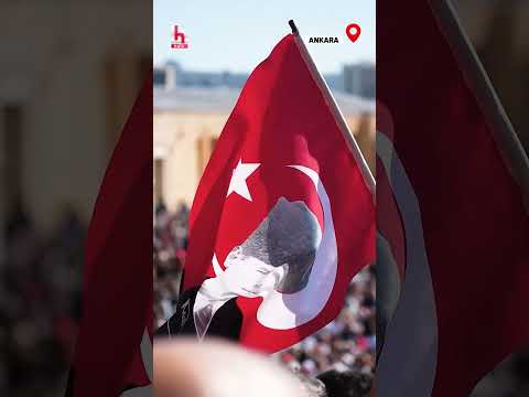 “BENİ SEVEN ARKAMDAN GELSİN!” CHP Lideri Özel’in bu sözleri yüzbinleri harekete geçirdi! #shorts thumbnail