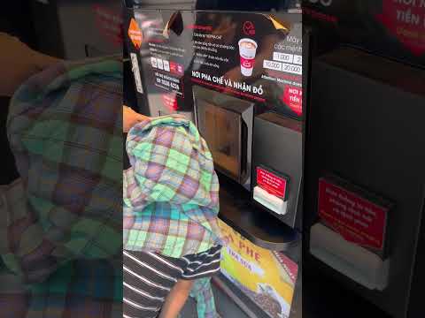 2 mẹ con Dứa ngó cái gì đấy #shorts #caulongbocondua thumbnail