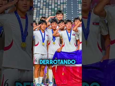 Futbolistas de Corea del Norte viajan por primera vez y ganan sin emociones 🇰🇵🤔 #Shorts thumbnail