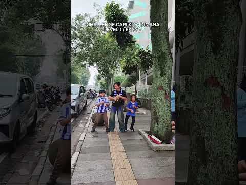 Challenge Cari Kita Dimana? Mama Ara & Dedek Kaget Kaka Cantik Lari Halangin Abis Pawai Persib 🤷‍♀️ thumbnail