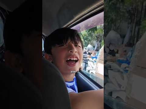 Mama Kaget Bendera Persib Ara Jatuh Dr Mobil Papa Yg Brhenti Macet Pawai. Hati-hati Ara Bs Bahaya 🚘🏳 thumbnail