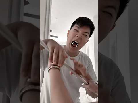 A Vampire Bit My Family 😢👿 LeoNata family thumbnail