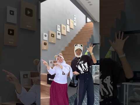 Rumah Kaya vs Rumah Miskin🏠 thumbnail