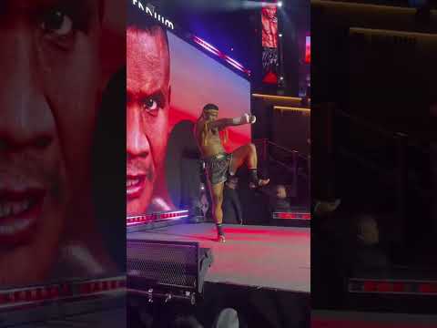 เพลงเปิดตัว “พี่บัวขาว บัญชาเมฆ”ครับ งานซีเกมส์ 2025 #Shorts | Buakaw Banchamek thumbnail