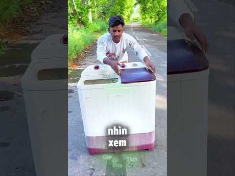 Giặt Quần Áo Bên Lề Đường 😅 thumbnail