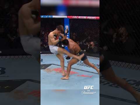 💥 Ван переламывает ход боя! #UFC328 thumbnail