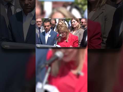 Así le fue a Maru Campos al salir de la FGR, donde compareció por el caso CIAGATES | #Shorts thumbnail