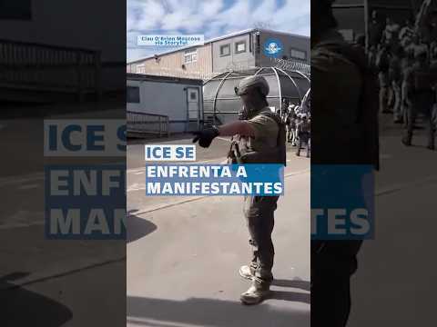 Agentes del ICE y manifestantes se enfrentan fuera de un centro de detención en Nueva Jersey #shorts thumbnail