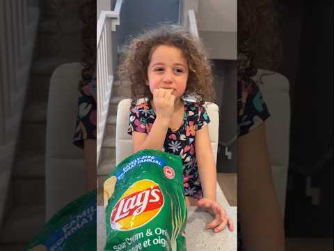 Too Much Junk Food  | Sierra Calls the Doctor for Rhia thumbnail