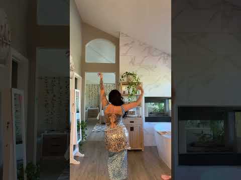 HEY!! #dance #trendingshorts #music #shortoftheday thumbnail