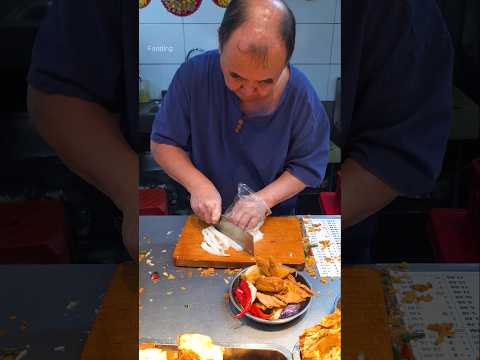 줄 서서 먹는 인기많은 용 아저씨의 창펀 thumbnail
