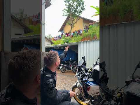 Foreigner visit Indonesian village 🇮🇩 #bule #kampungsunda #sukabumi #ciptagelar thumbnail
