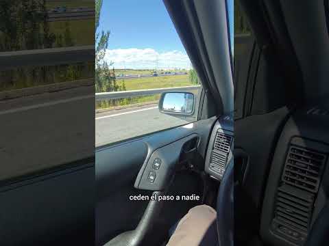 CUANDO LOS CAMIONEROS SE CANSAN ES POR ALGO #shorts #viral #video #shortvideo #automobile #camiones thumbnail