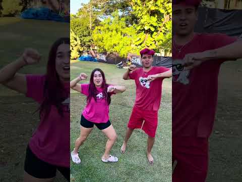 QUASE FOMOS ATROPELADOS *Emilly Vick thumbnail