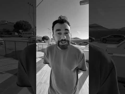 Acılara gülüyor korkmuyorum thumbnail