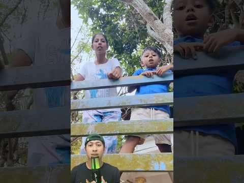 ADIK KAGET LIHAT KORAN TERBANG DI RUMAH‼️??@vrvlogsthalassery #remix #dubbing #trending thumbnail