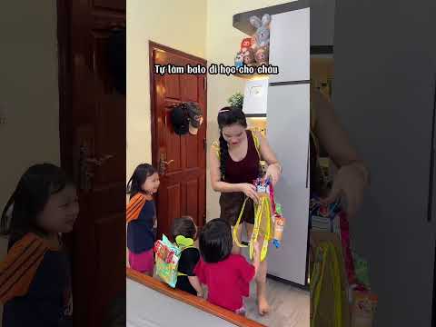 Cô yến làm balo kẹo cho các cháu thumbnail